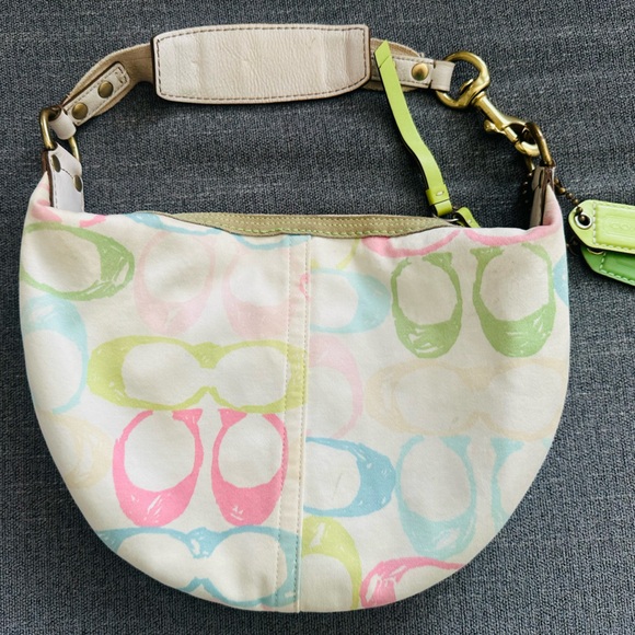Vintage Coach multi-color Logo shoulder bag - Picture 8 of 13